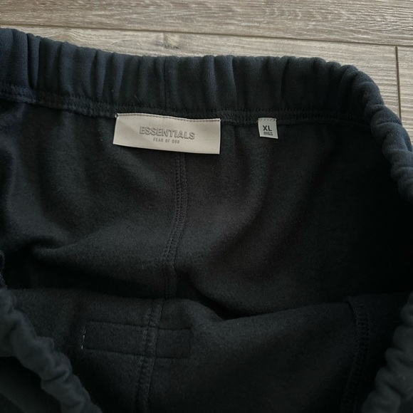 Essentials Fear of God Stretch Limo Black Pants, size XL - Picture 5 of 8